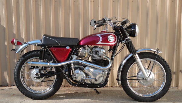 NORTON P11 1967