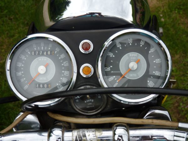 BSA A75R ROCKET 3 1969 – Image 6