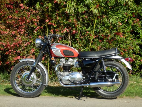 TRIUMPH T120R 1969 – Image 2