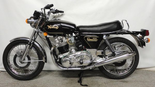 NORTON 850 COMMANDO MK3 1975 – Image 2