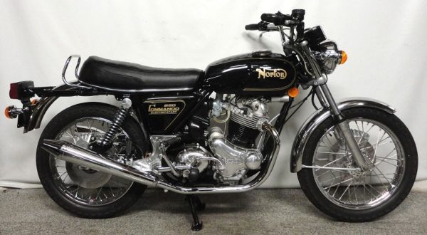 NORTON 850 COMMANDO MK3 1975