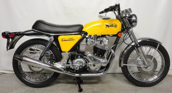 NORTON 750 COMMANDO COMBAT 1972
