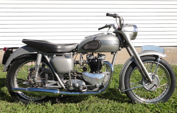 TRIUMPH 6T THUNDERBIRD 1956