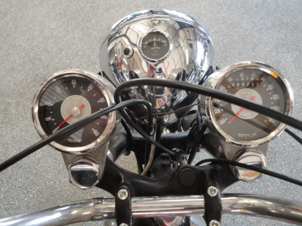 NORTON COMMANDO 850 MK3 1975 – Image 9
