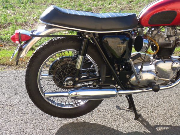 TRIUMPH T120R 1968 – Image 8