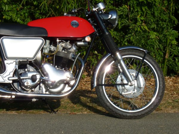 NORTON COMMANDO 750 FASTBACK 1968 – Image 6