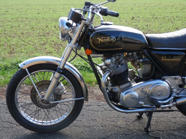 NORTON COMMANDO 850 1974 – Image 7