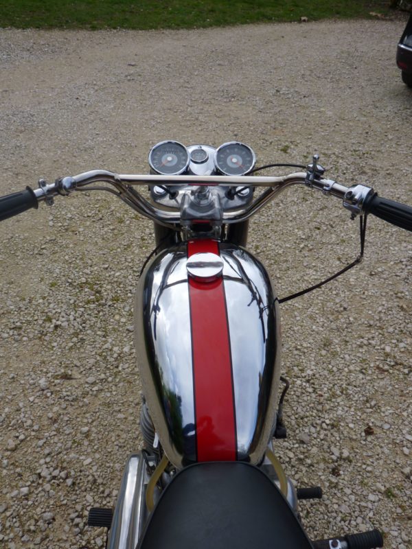 ROYAL ENFIELD INTERCEPTOR 1967 – Image 10