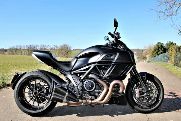 DUCATI 1200 DIAVEL DIAVEL - 2015 – Image 4