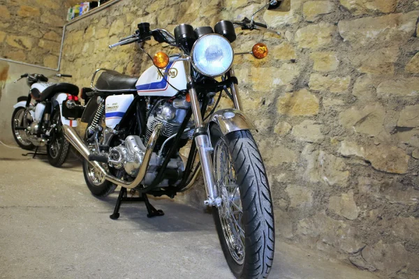 NORTON 850 COMMANDO ROADSTER - 1975 – Image 23