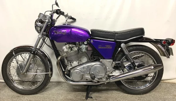 NORTON 750 COMMANDO ROADSTER - 1970 – Image 8