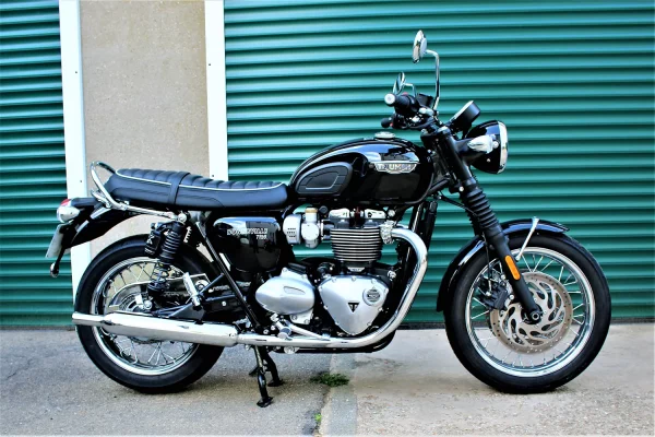 TRIUMPH 1200 T120 BONNEVILLE - 2019 – Image 3