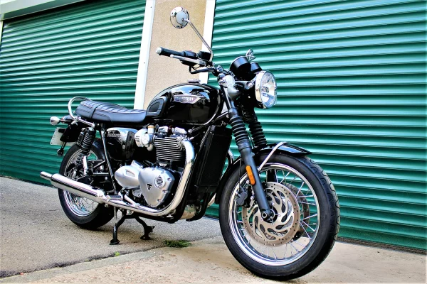 TRIUMPH 1200 T120 BONNEVILLE - 2019 – Image 6