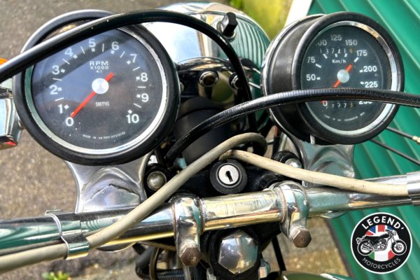 TRIUMPH 650 T120 BONNEVILLE - 1971 – Image 8