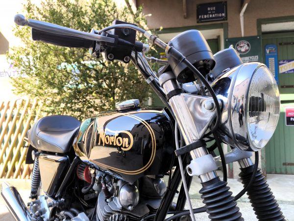 NORTON 850 COMMANDO ROADSTER - 1974 – Image 29